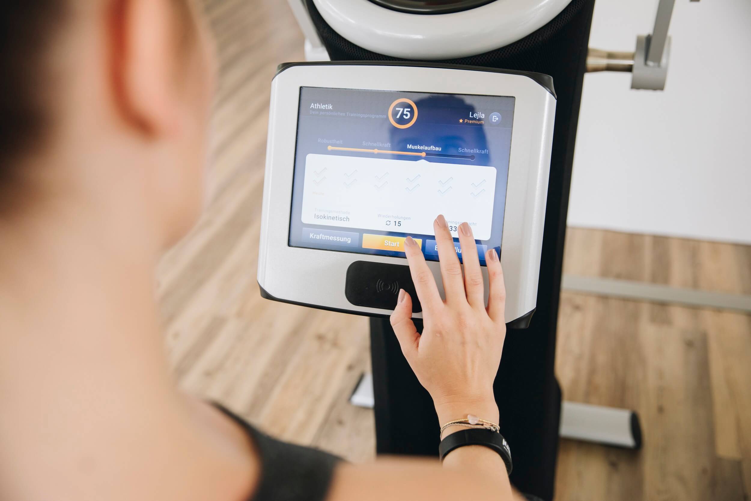 Trainingsgerät bei MAIKAI Fitness in Salzburg