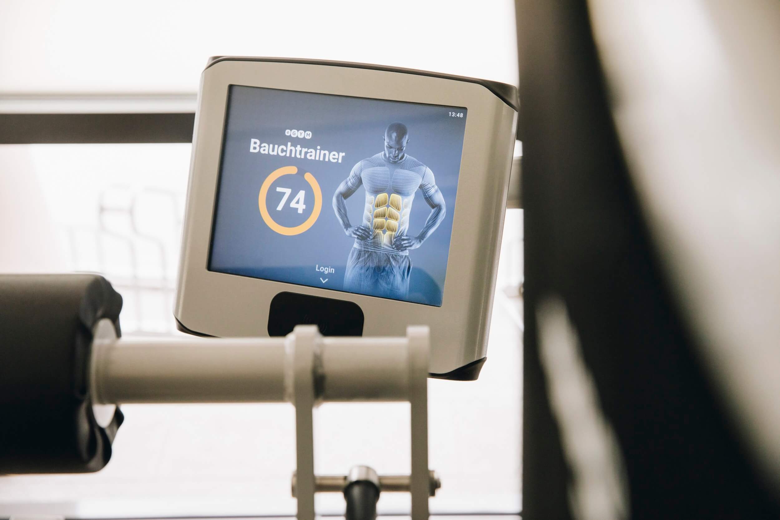 Bauchtrainingsgerät bei MAIKAI Fitness