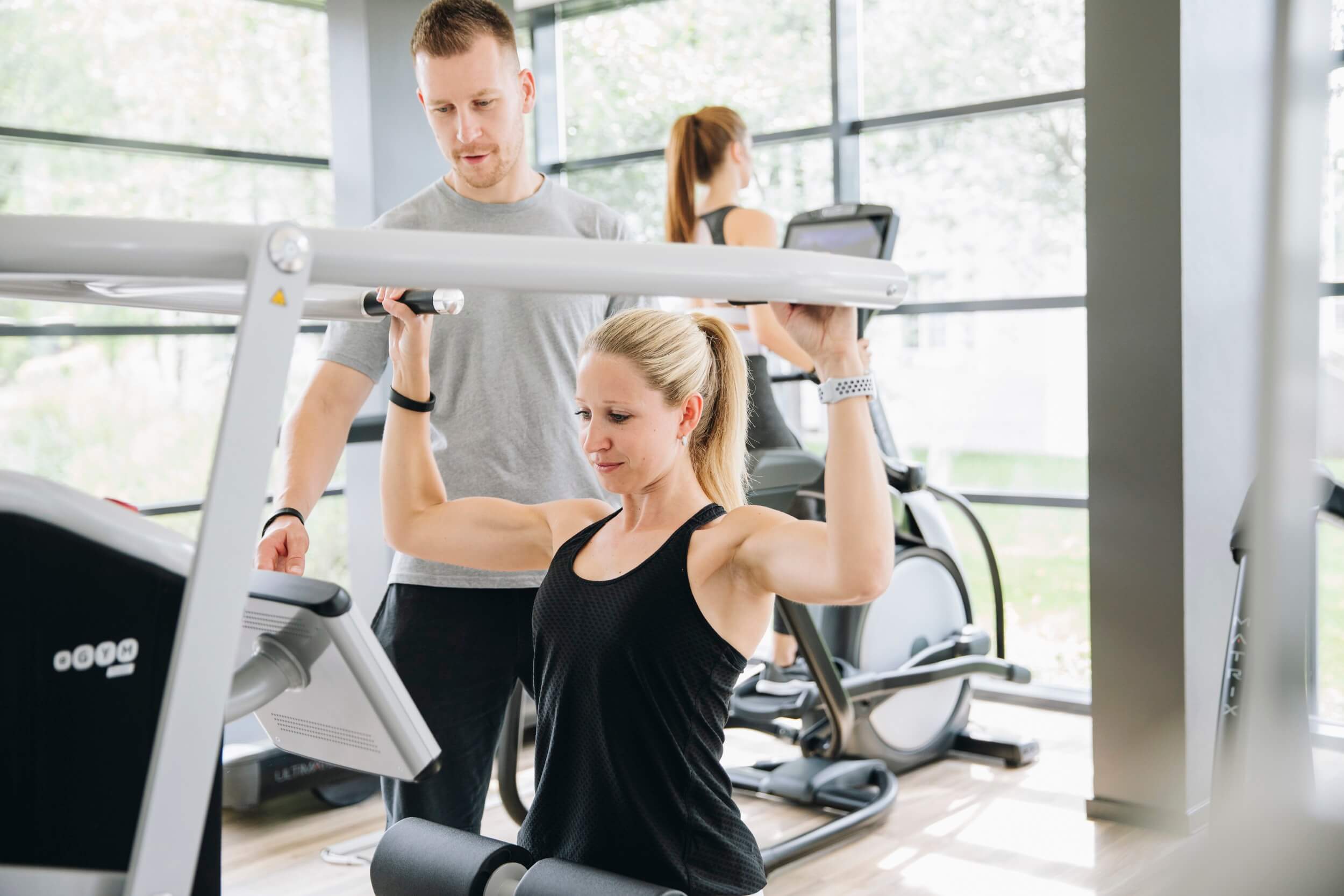 Schultertraining bei MAIKAI Fitness