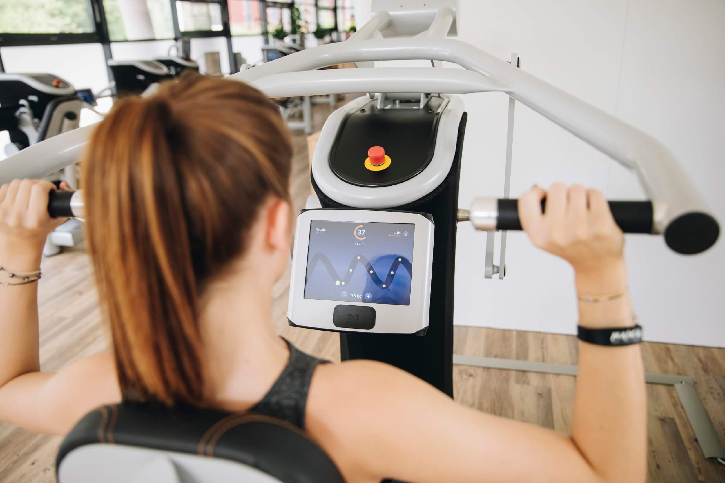 Trainingskurze Schulterpresse MAIKAI Fitness